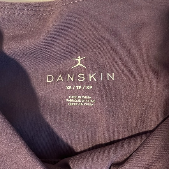 Danskin Size XS Purple Leggings WITH POCKETS - Picture 2 of 5